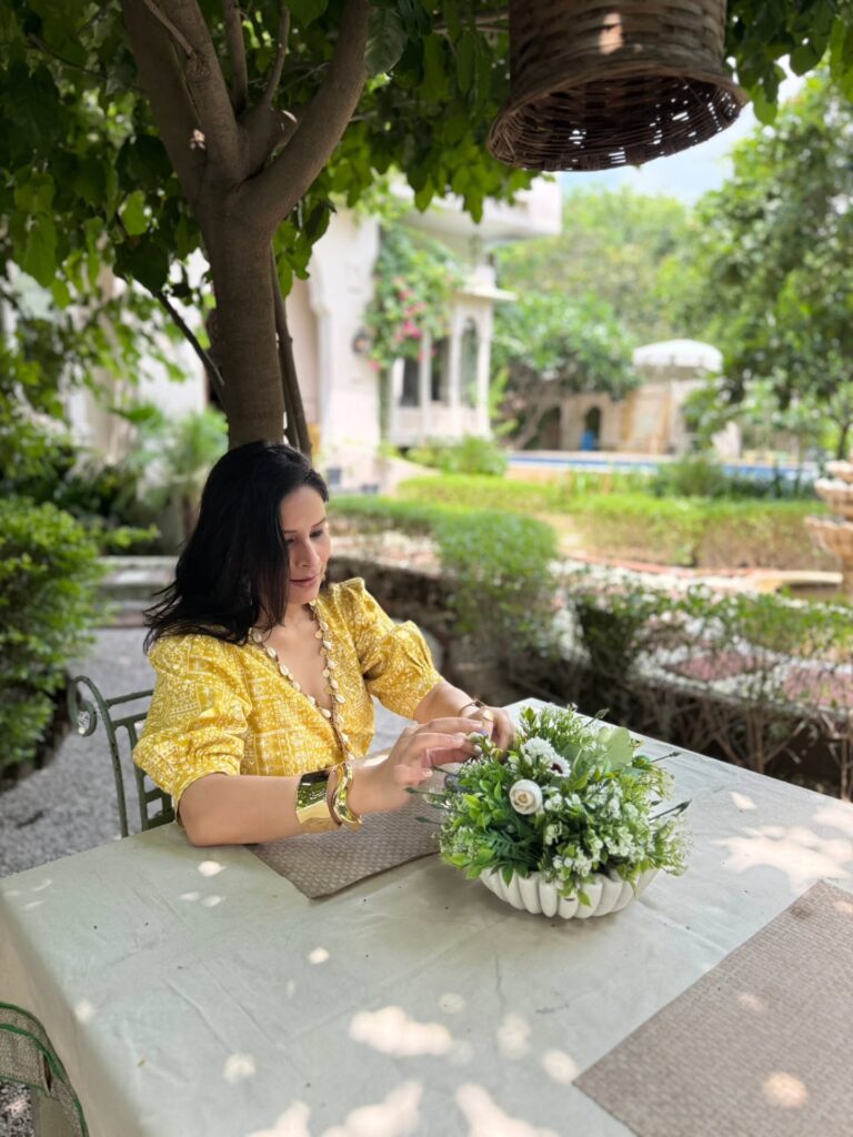 Instagram post from ek.saanjh. This post is in position 18.