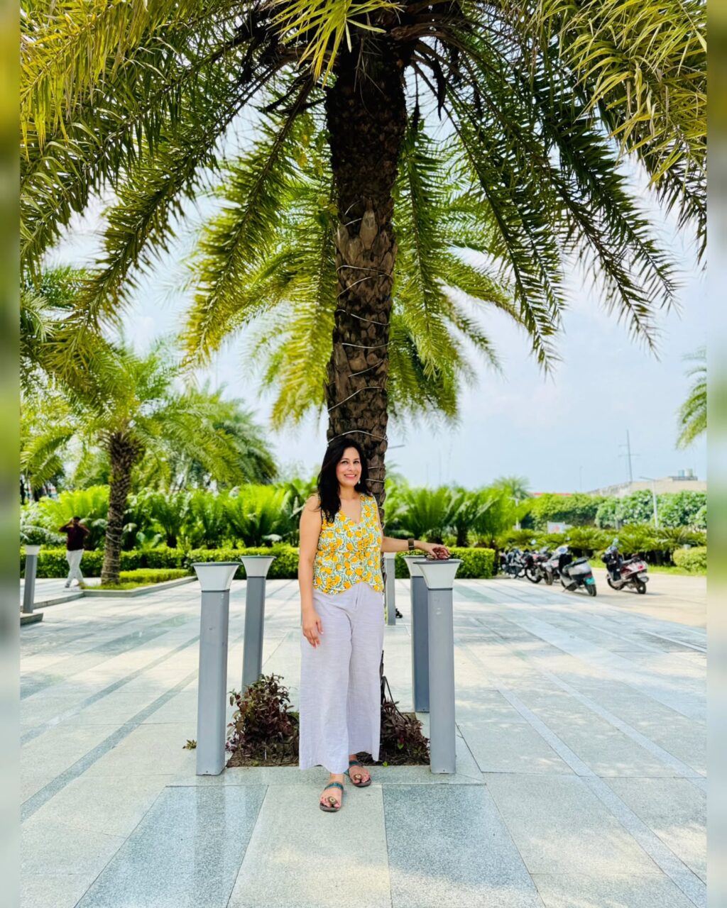 Instagram post from ek.saanjh. This post is in position 4.