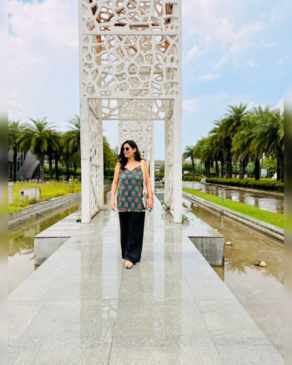 Instagram post from ek.saanjh. This post is in position 5.