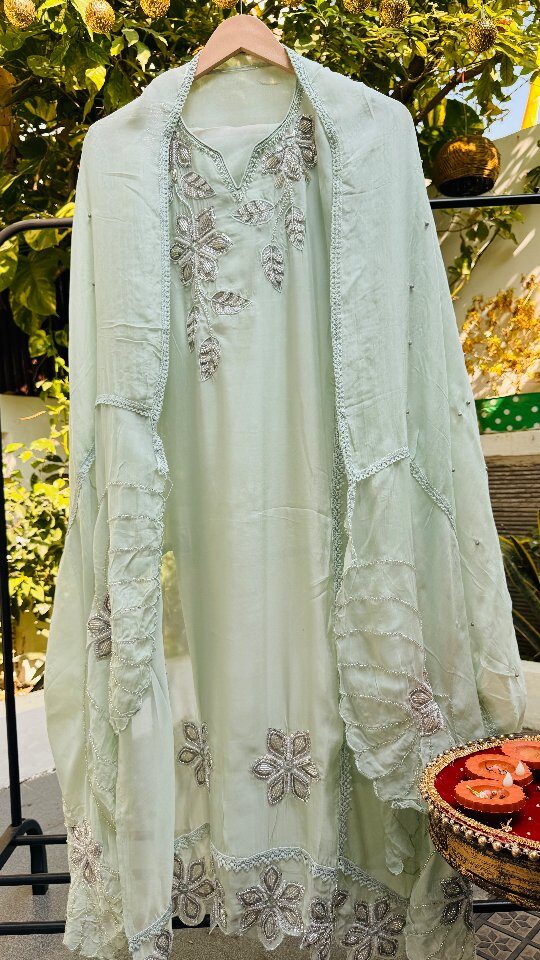 Instagram post from ek.saanjh. This post is in position 3.